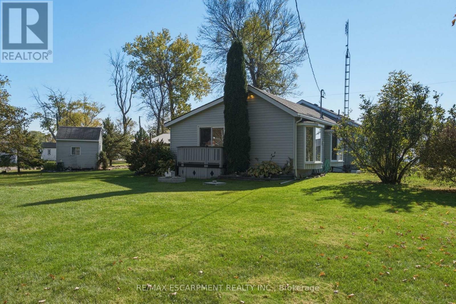 1022 Lakeshore Road, Haldimand, ON photo 36
