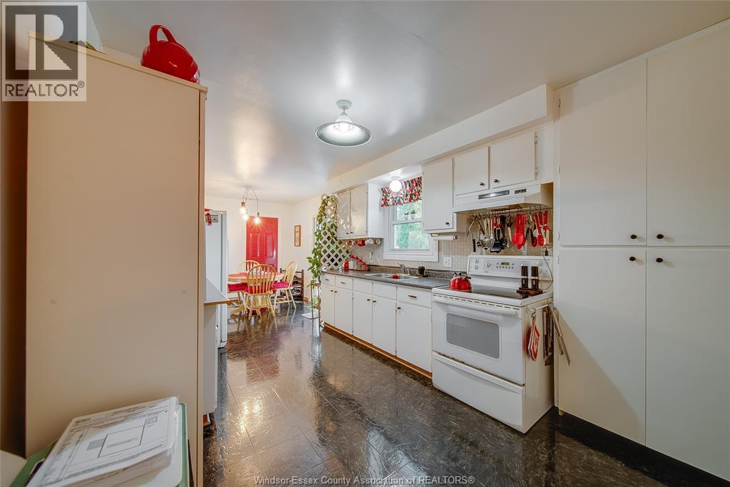 21 VICTORIA STREET, Dealtown — photo 9