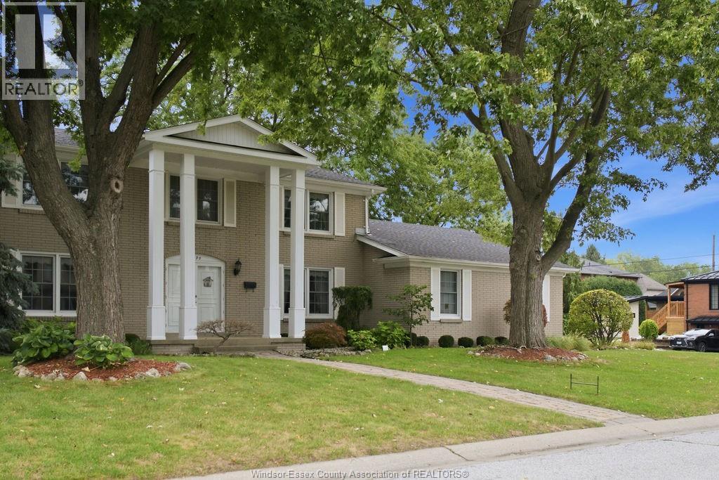 3590 HUNTINGTON AVENUE, Windsor — photo 2