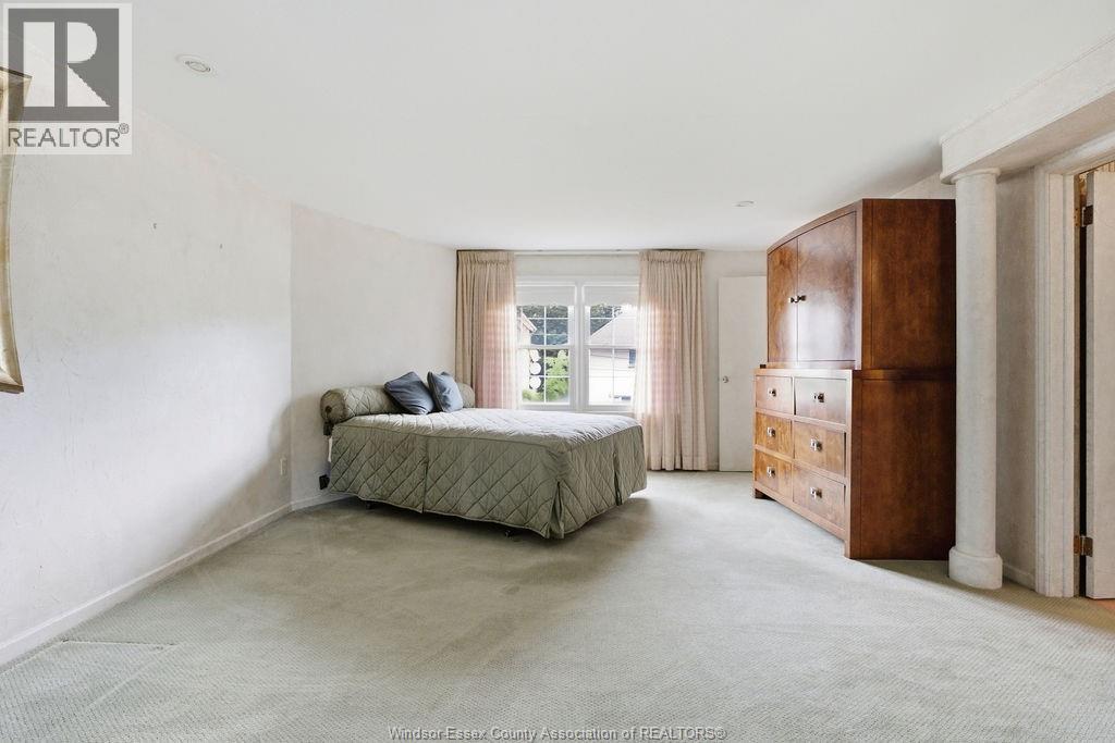 3590 HUNTINGTON AVENUE - 28