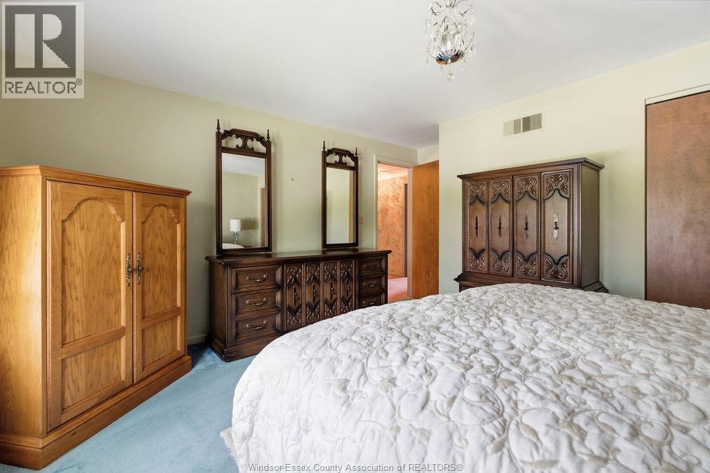 3590 HUNTINGTON AVENUE - 35