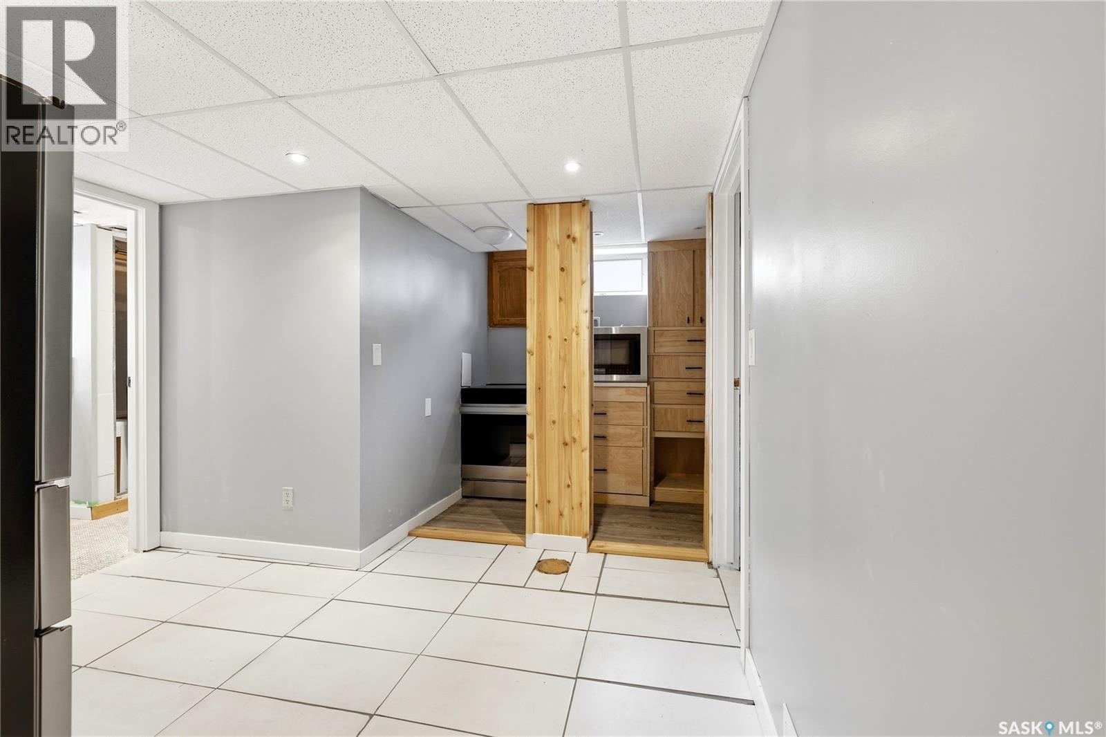2258 Newis BAY E, Regina — photo 35