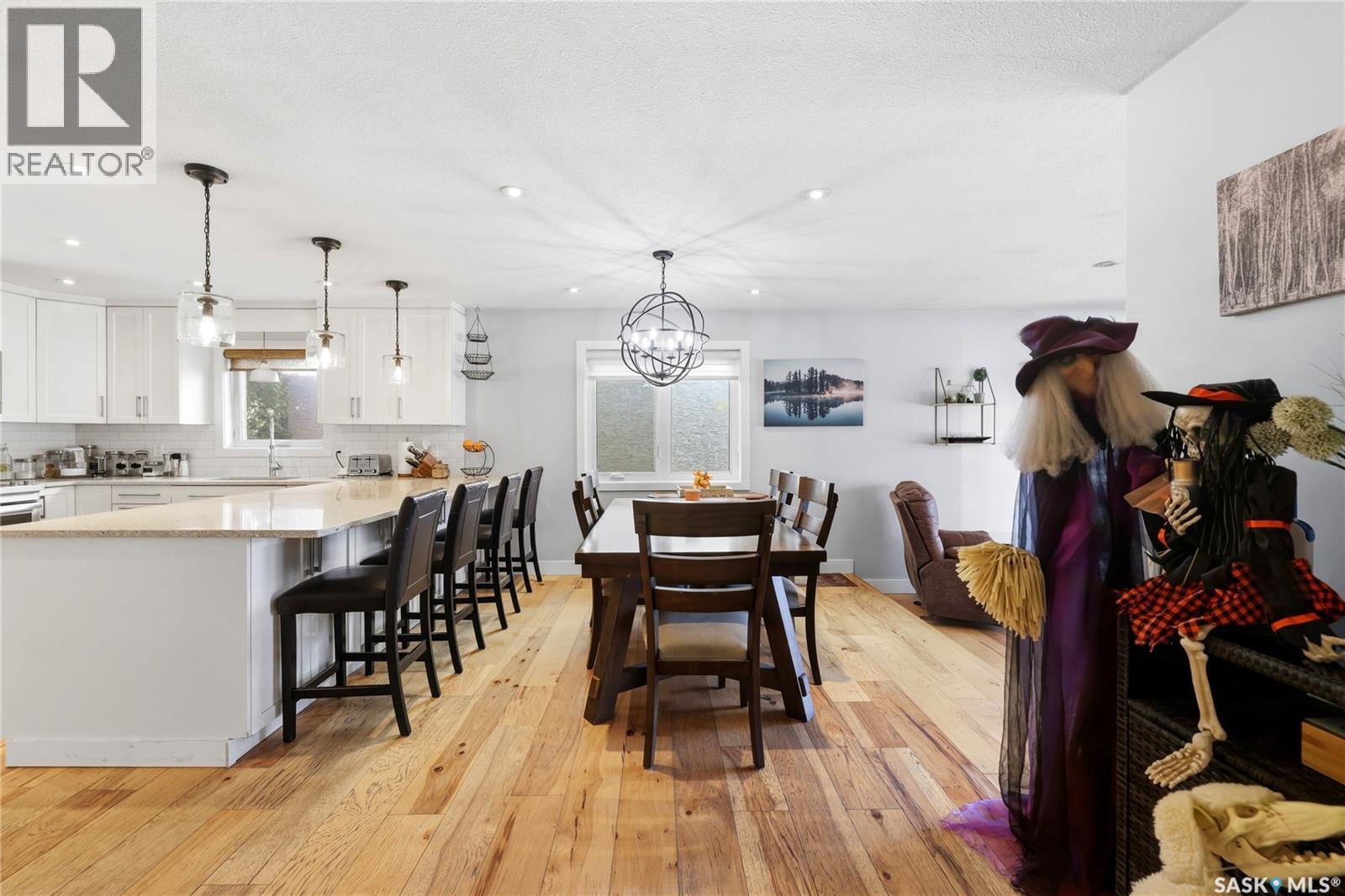 2258 Newis BAY E, Regina — photo 8