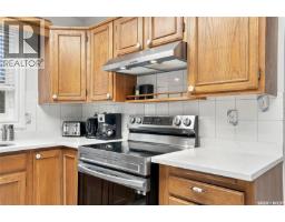 Den - 430 Kingsmere Boulevard, Saskatoon, SK S7J3V1 Photo 11