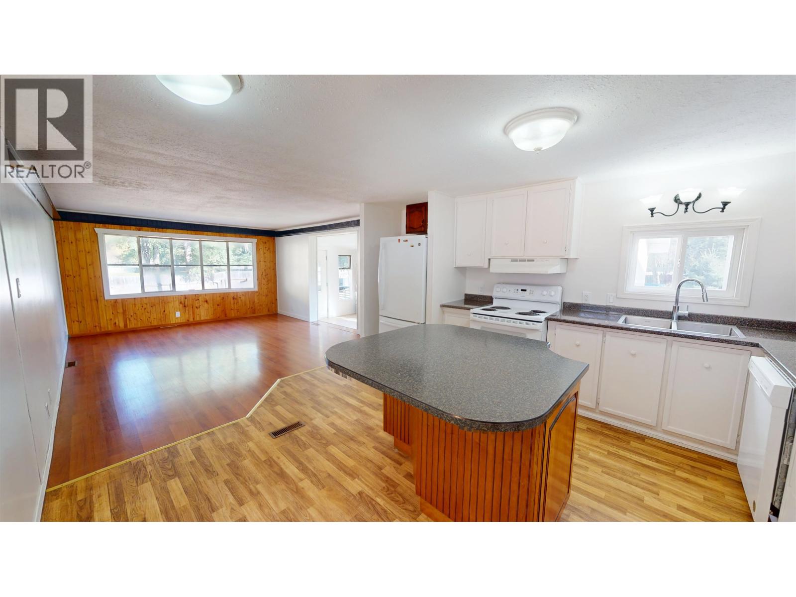 2244 WEST FRASER Road, Quesnel