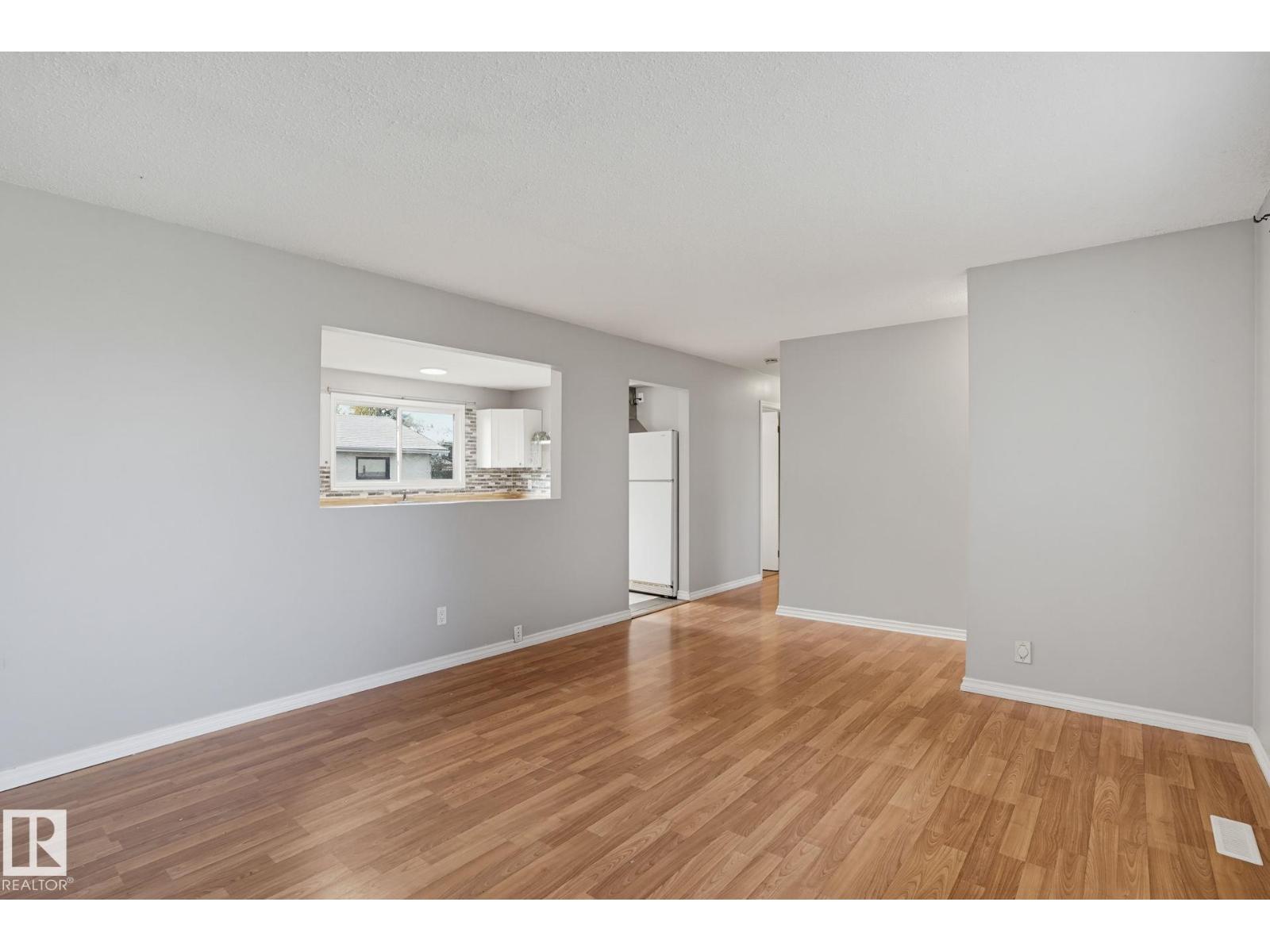 64 WINCHESTER AV, Spruce Grove — photo 7