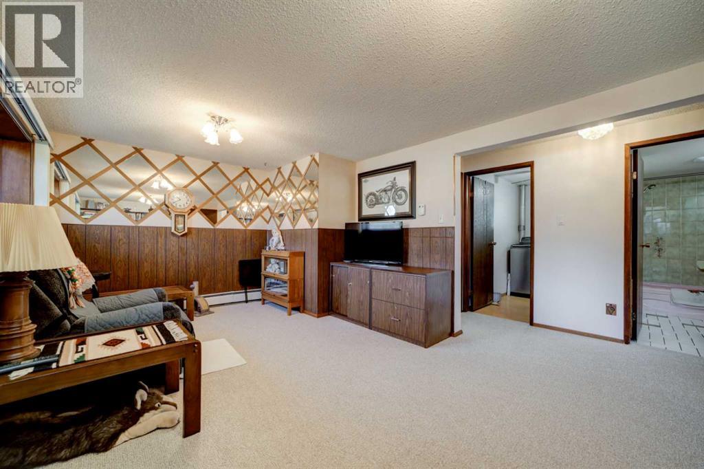 550 Charlotte Street, photo 33 of 48