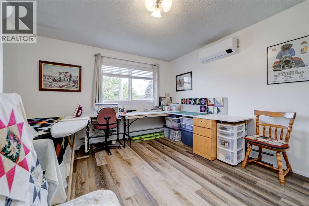 550 Charlotte Street, photo 20 of 48