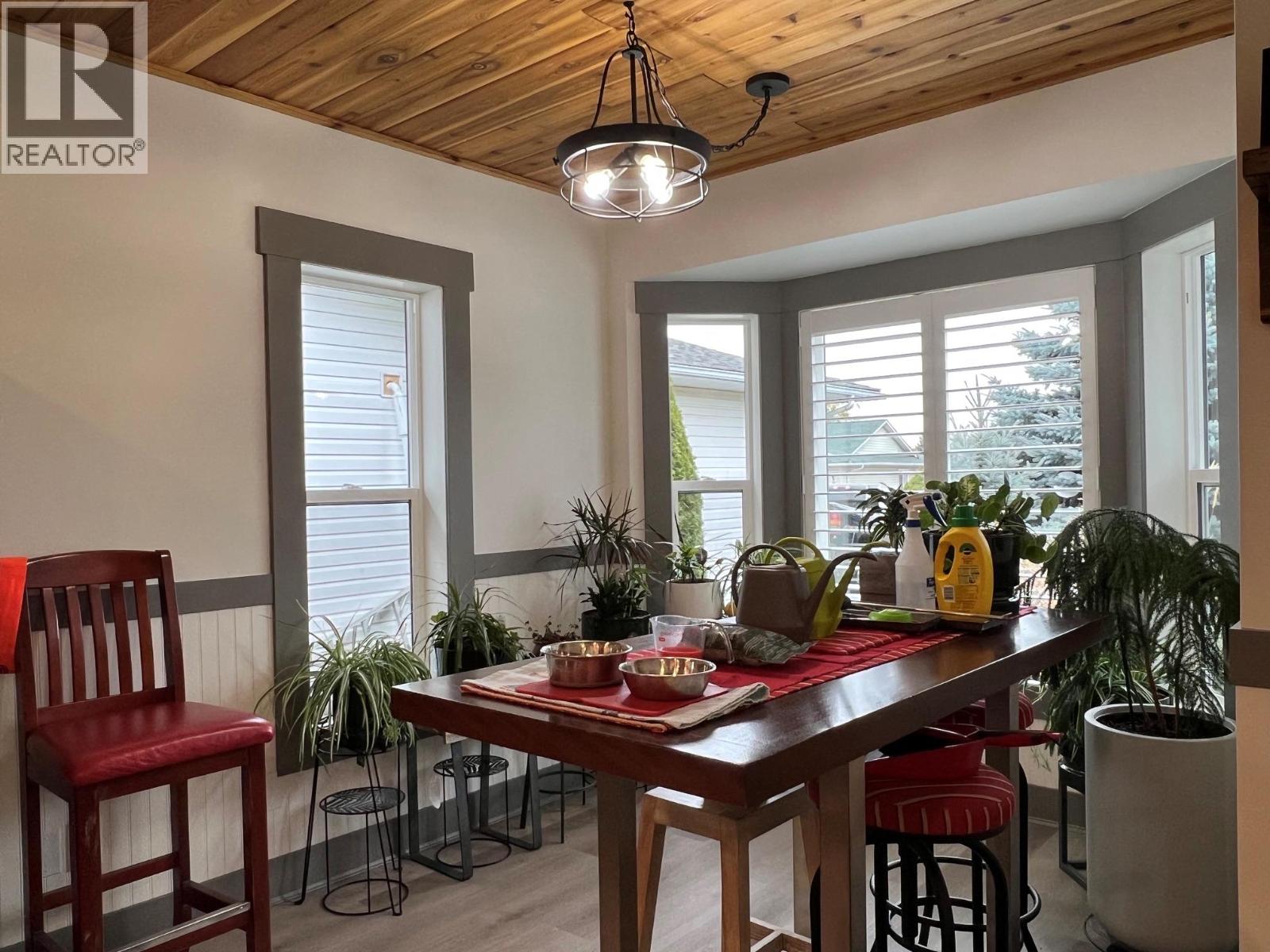 839 8th Avenue, Vernon - Image 1