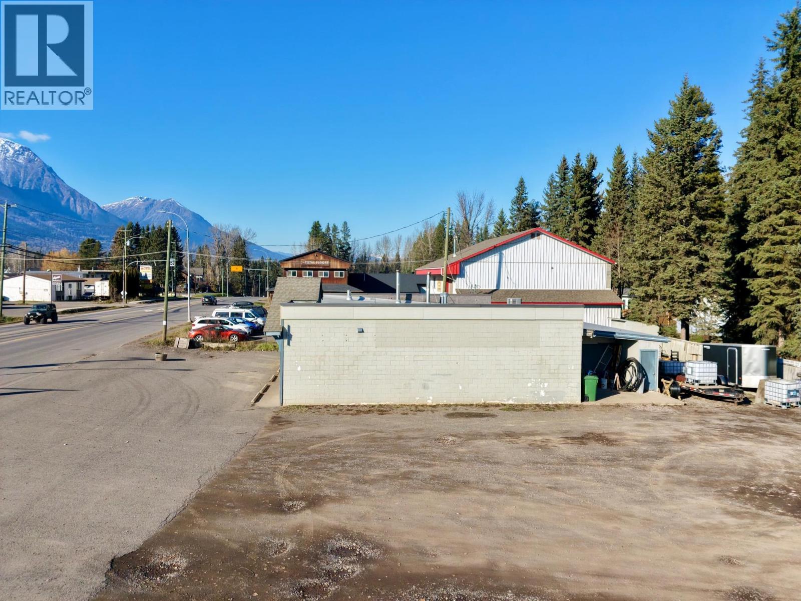 4364 16 Highway, Smithers