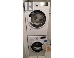 2419 - 955 Bay Street, Toronto, ON M5S2A2 Photo 7