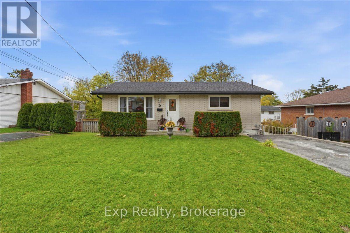 5 KIDD AVENUE, Quinte West — photo 2