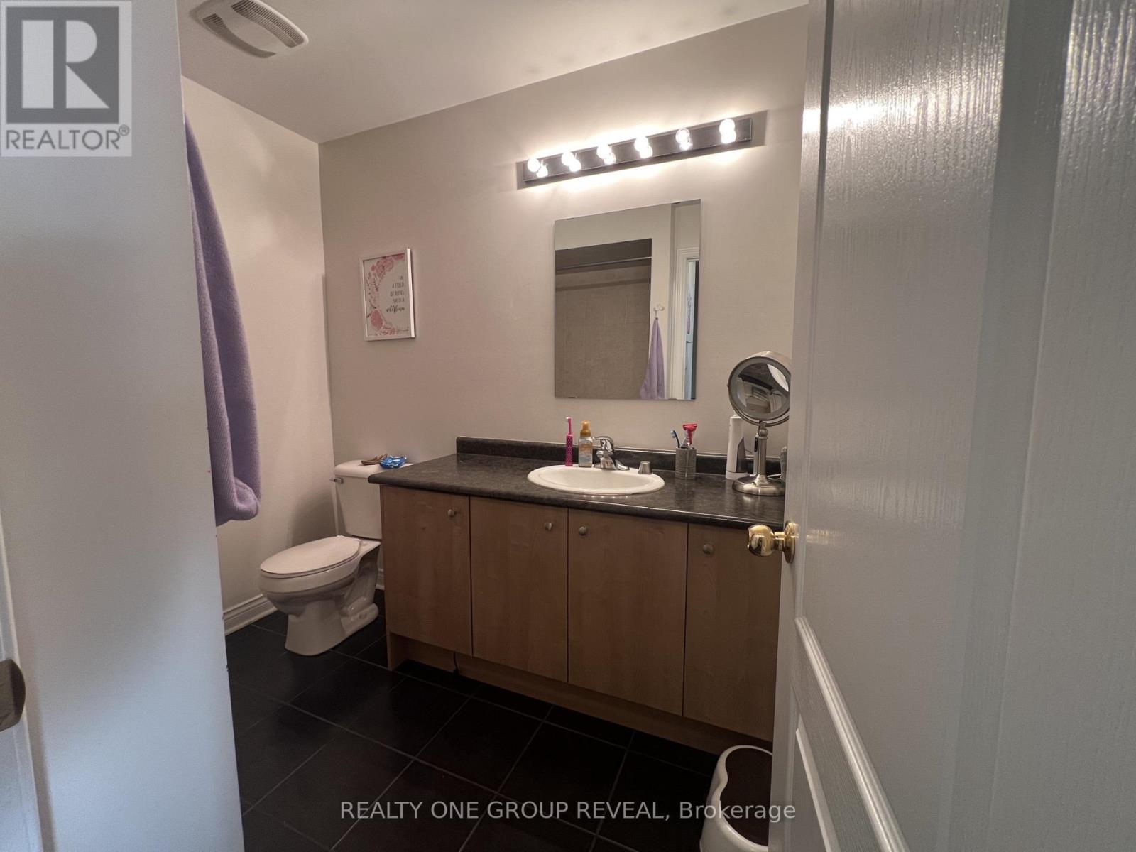 13 Enderly Street, Ajax, ON photo 16
