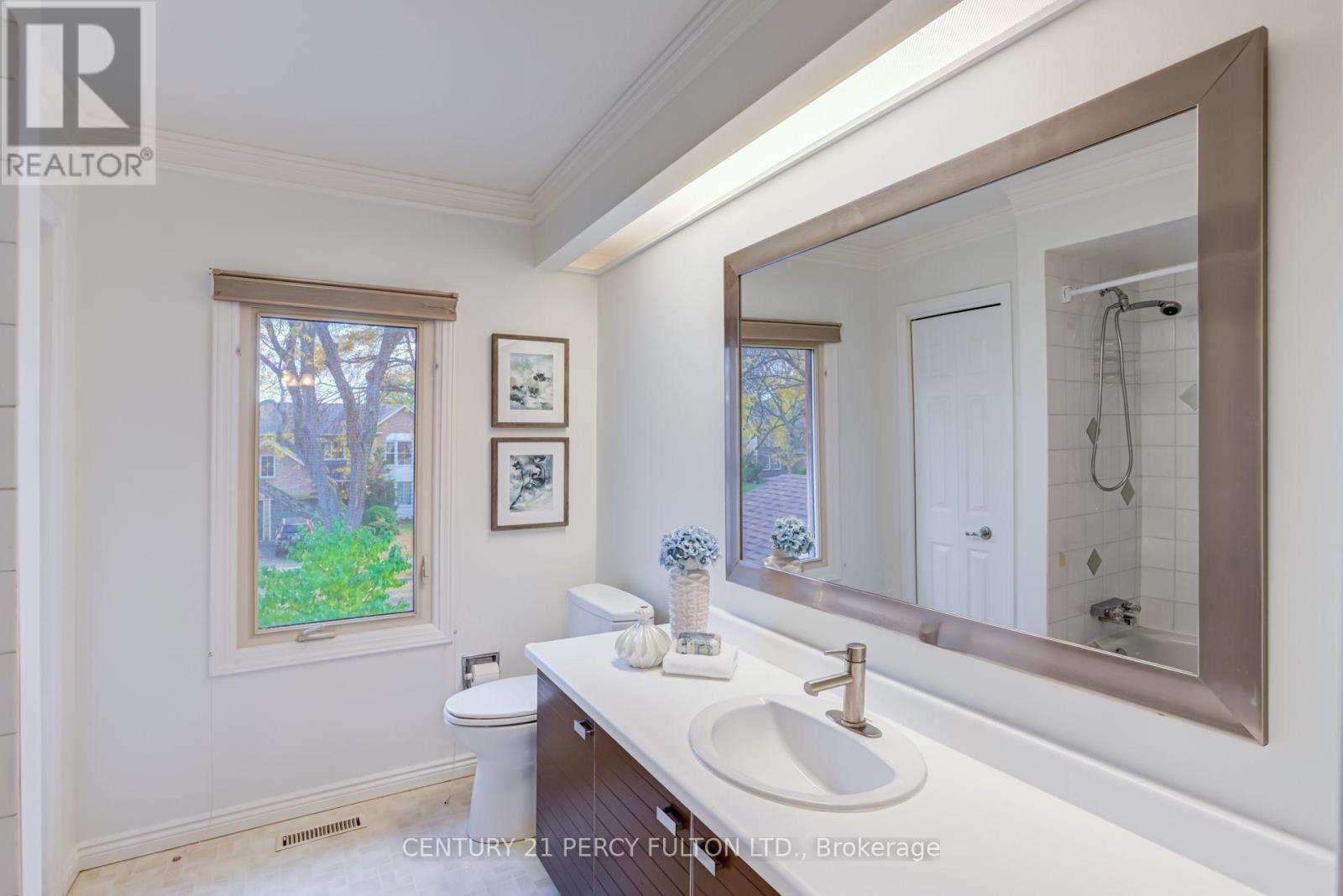 1204 Bramblewood Court, Pickering, ON photo 38