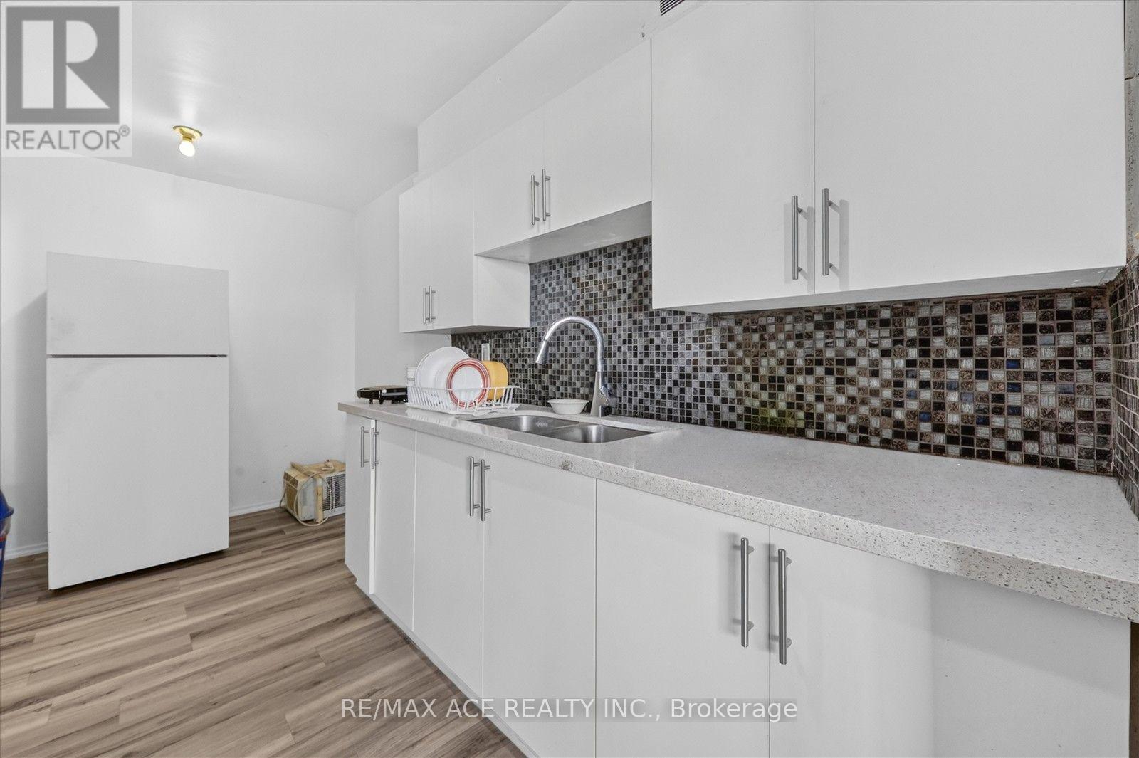 311- 180 Markham Road, Toronto, ON photo 17