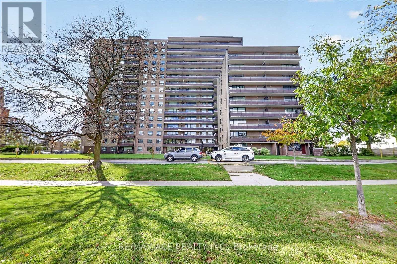 Photo of 311 - 180 MARKHAM ROAD