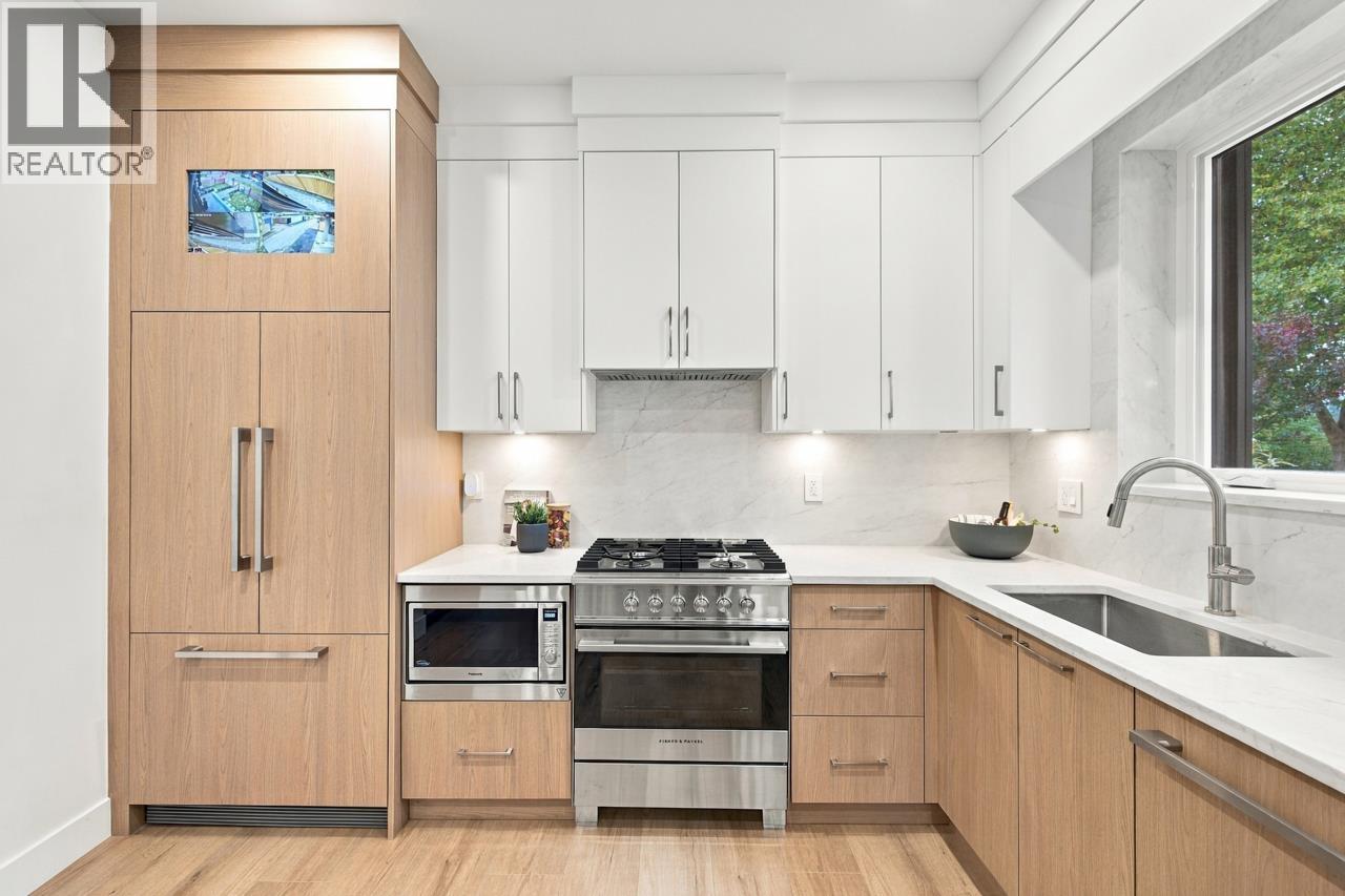 1 3018 E 19th Avenue, Vancouver — photo 13
