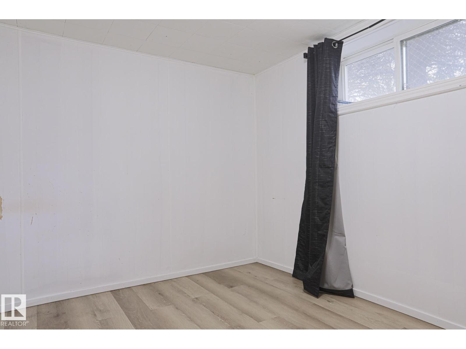 Property photograph 40 for MLS E4514402