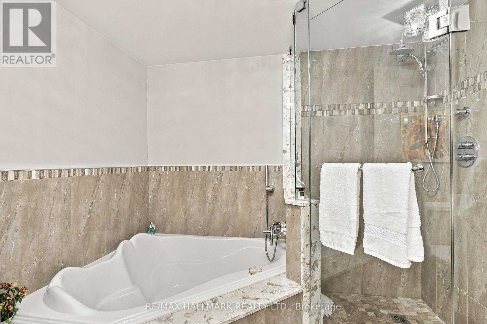 415- 7 Townsgate Drive, Vaughan, ON photo 14