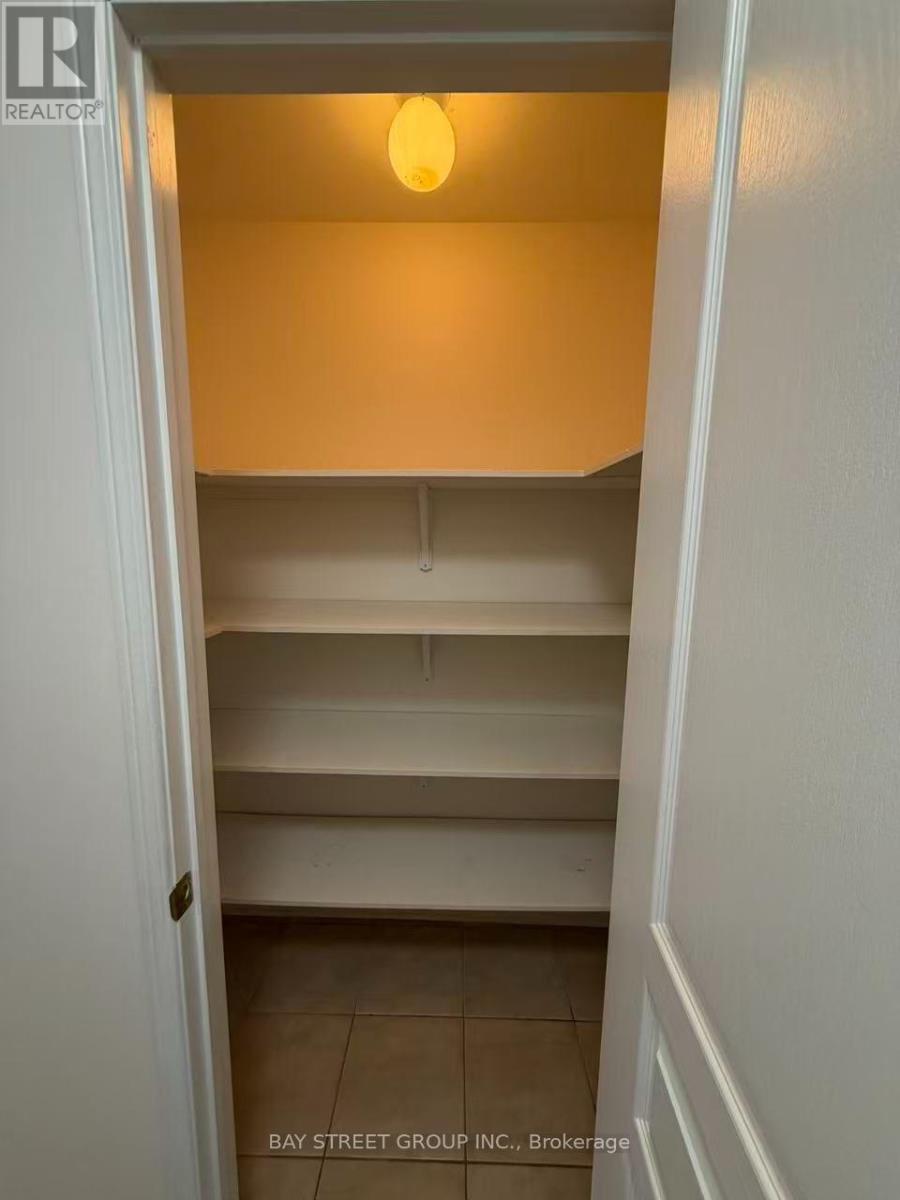 730 CASTLEMORE AVENUE, Markham (Wismer) — photo 4