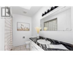 79 Maplegrove Avenue, Bradford West Gwillimbury, ON L3Z1R9 Photo 25