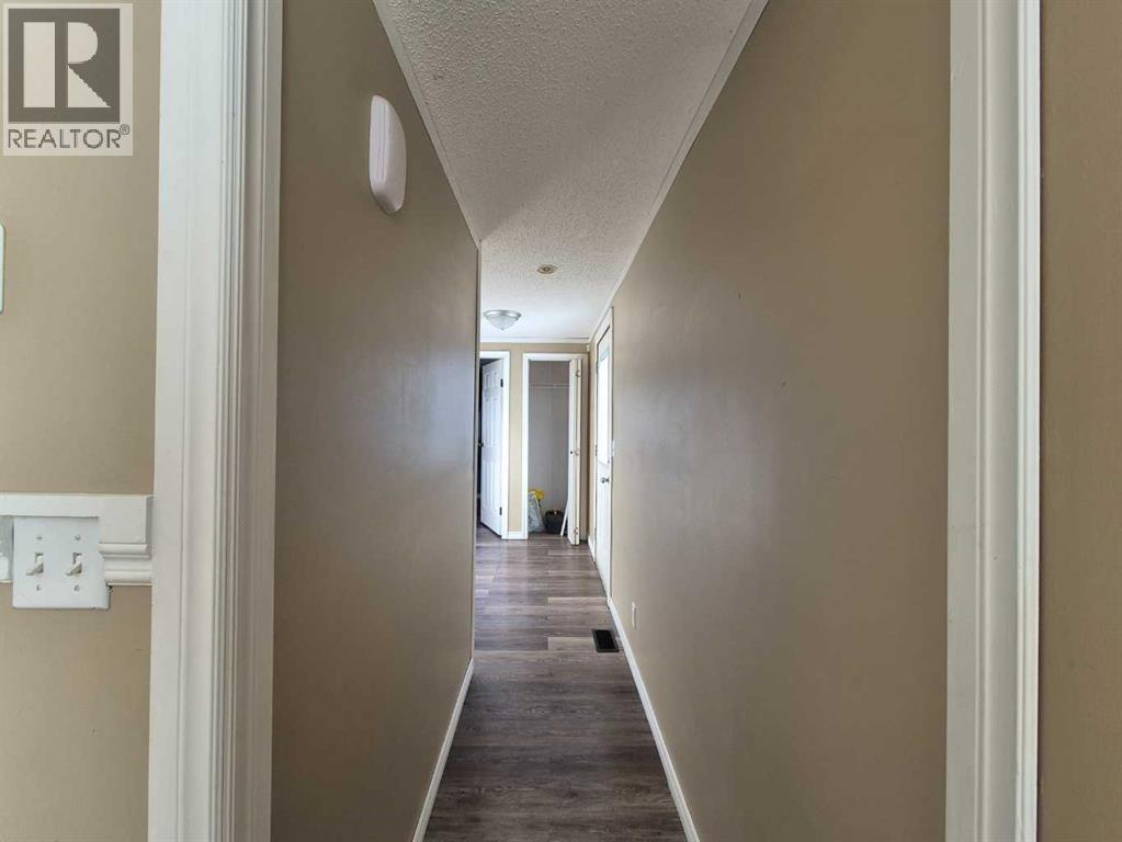11, 5800 46 Street, photo 11 of 23
