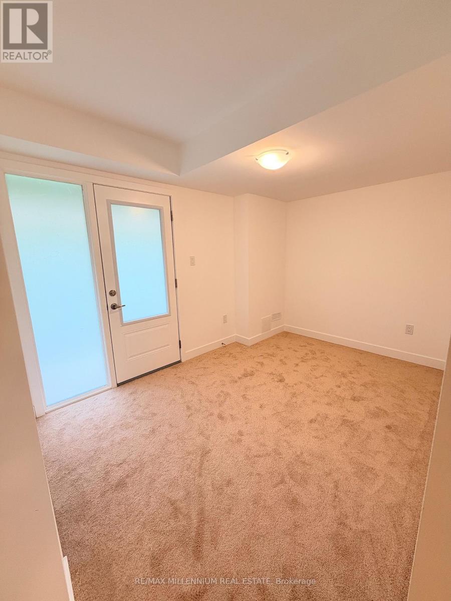 39 FLAN BOULEVARD, Barrie (Painswick North) — photo 3
