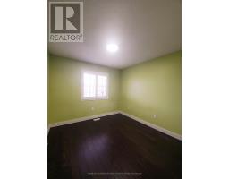 Bedroom 3 - 6096 Windfleet Crescent, Mississauga, ON L5V2Z6 Photo 8