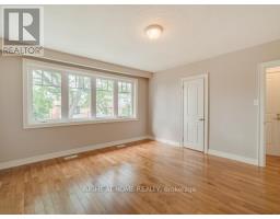 Dining room - 48 Wallace Avenue, Toronto, ON M6H1T5 Photo 16