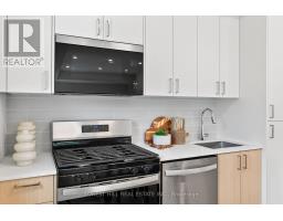 B - 49 William Cragg Drive, Toronto, ON M3M1T8 Photo 9