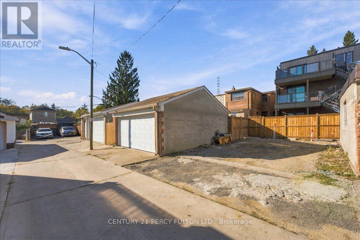 113 Hatherley Road, Toronto, ON photo 50