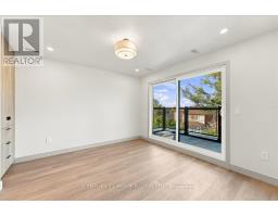 Kitchen - 113 Hatherley Road, Toronto, ON M6E1W4 Photo 14