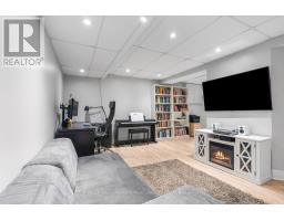 200 Saint Marks Road, Toronto, ON M6S2H9 Photo 20