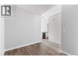 Kitchen - 870 Queenston Road Unit# 1211, Hamilton, ON L8G0B9 Photo 6