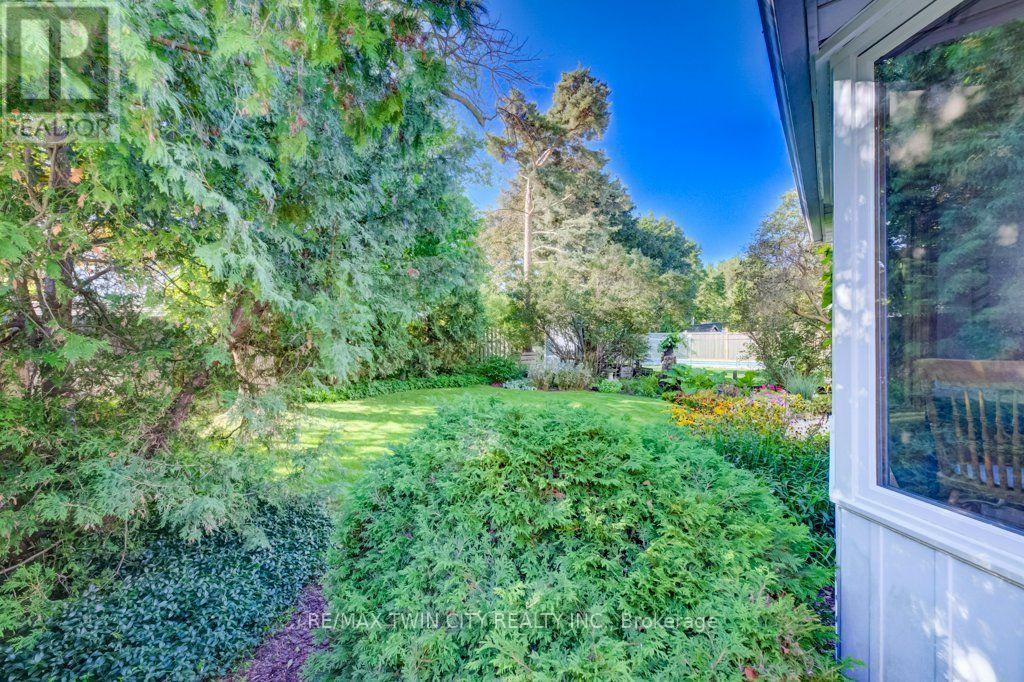 165 Mcgarry Drive, Kitchener, ON photo 43