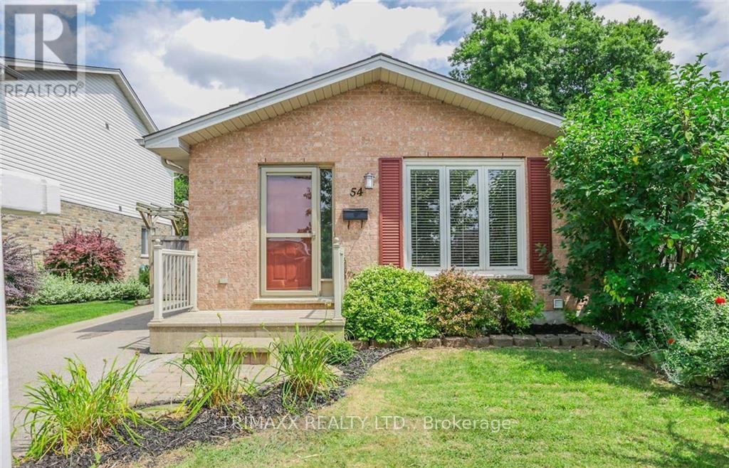 54 TANOAK DRIVE, London North (North E)