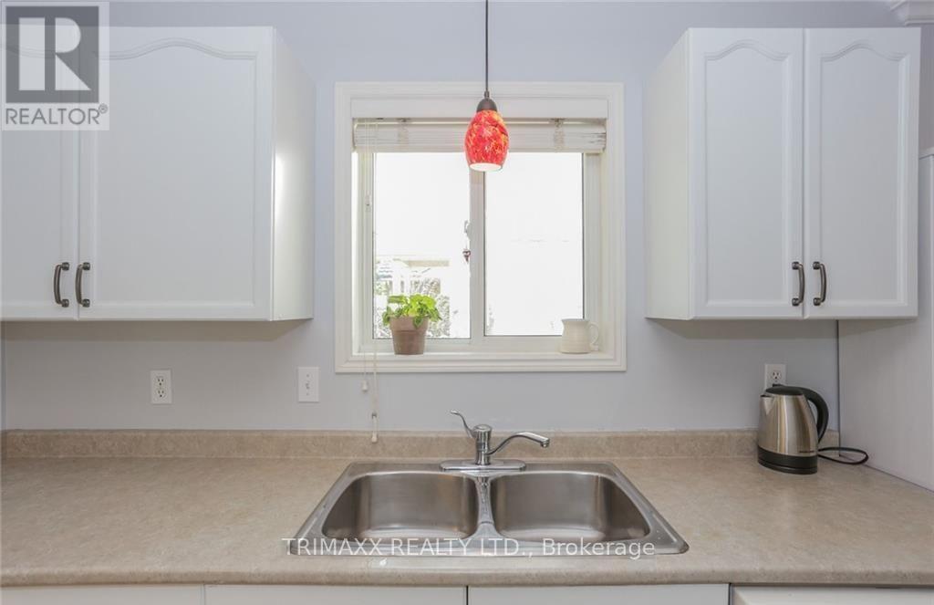 54 TANOAK Drive, London North, ON photo 15
