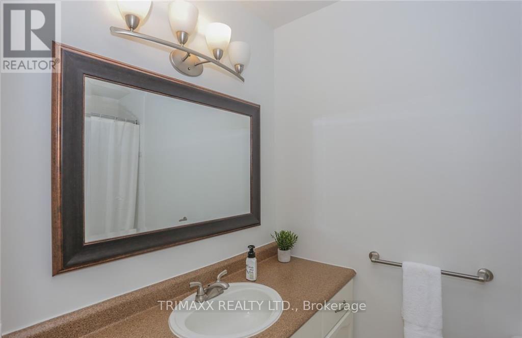 54 TANOAK Drive, London North, ON photo 18