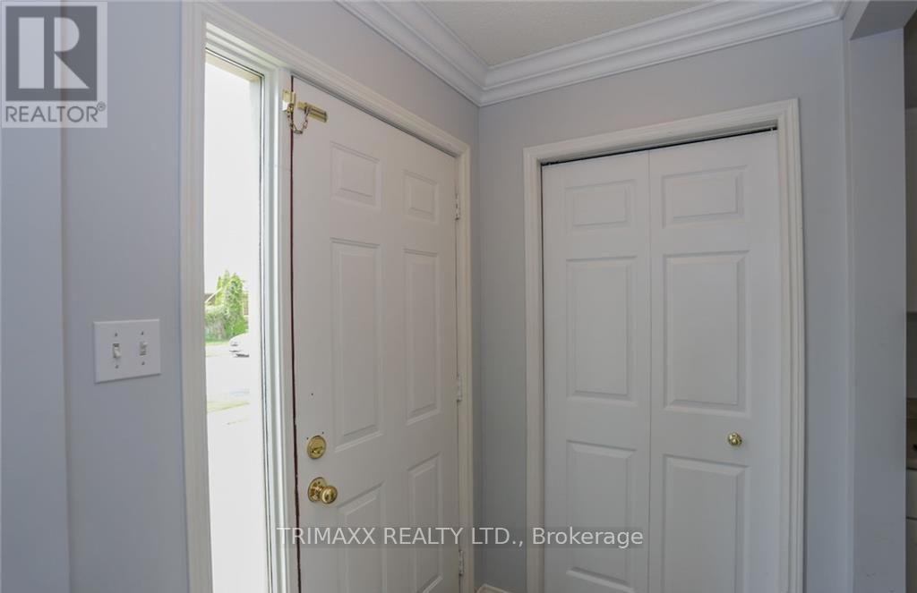 54 TANOAK DRIVE, London North (North E) — photo 4