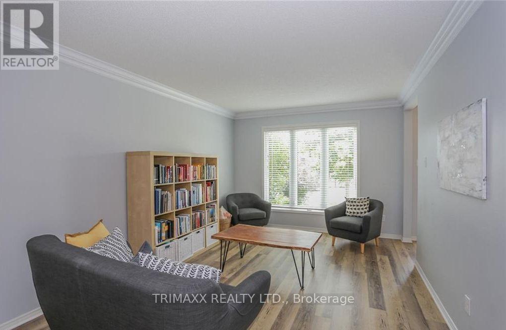 54 TANOAK DRIVE, London North (North E) — photo 8