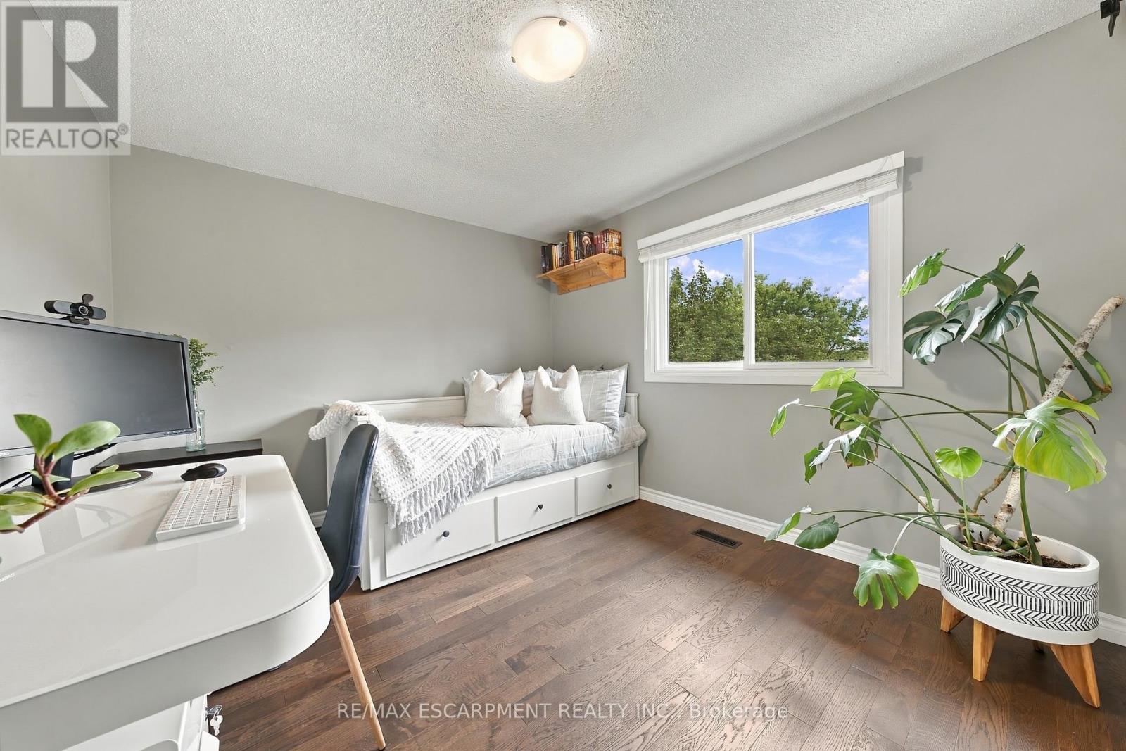 19 Hillsdale Court, Hamilton, ON photo 22