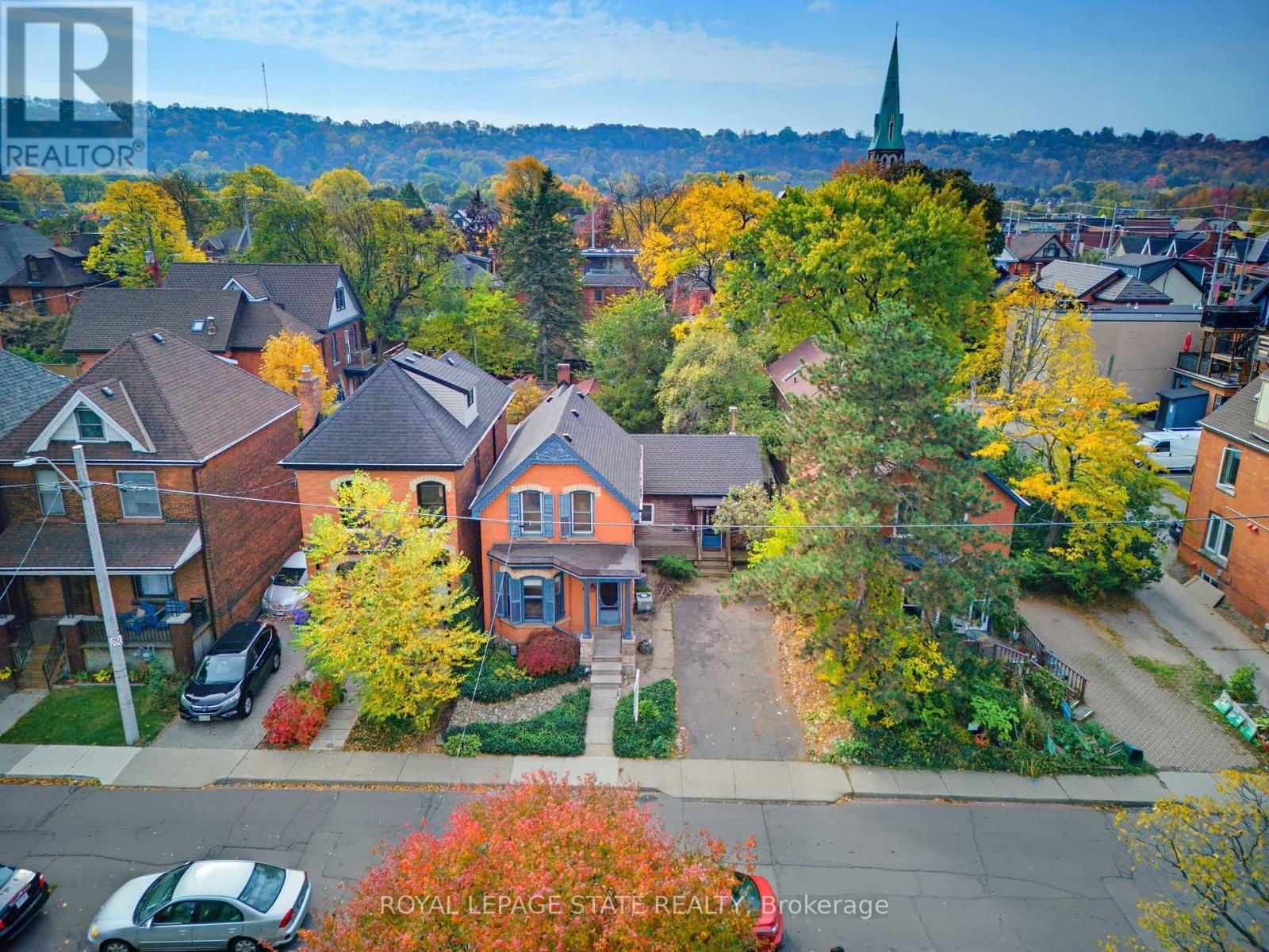 16 ALEXANDER STREET, Hamilton (Kirkendall) — photo 2
