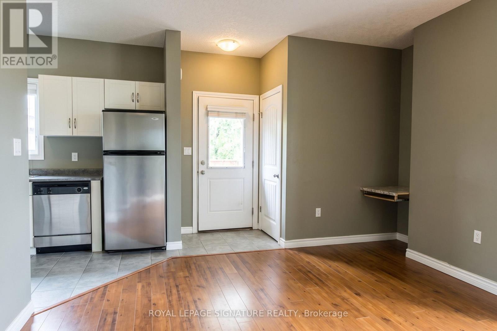 MAIN LEVEL - 654 ST. DAVID STREET N, Centre Wellington (Fergus) — photo 3