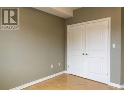 Main Level - 654 St. David Street N, Centre Wellington, ON N1M2X3 Photo 10
