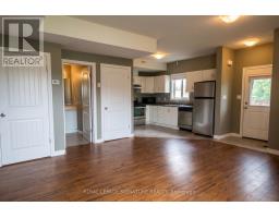 Main Level - 654 St. David Street N, Centre Wellington, ON N1M2X3 Photo 6