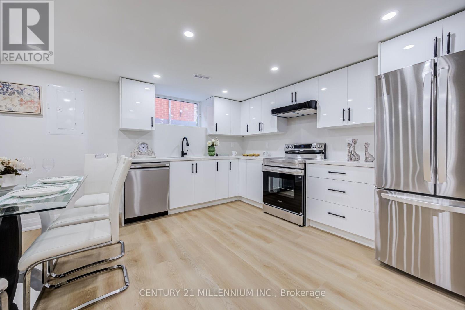 LOWER - 387 EAST 19TH STREET, Hamilton (Hill Park) — photo 10