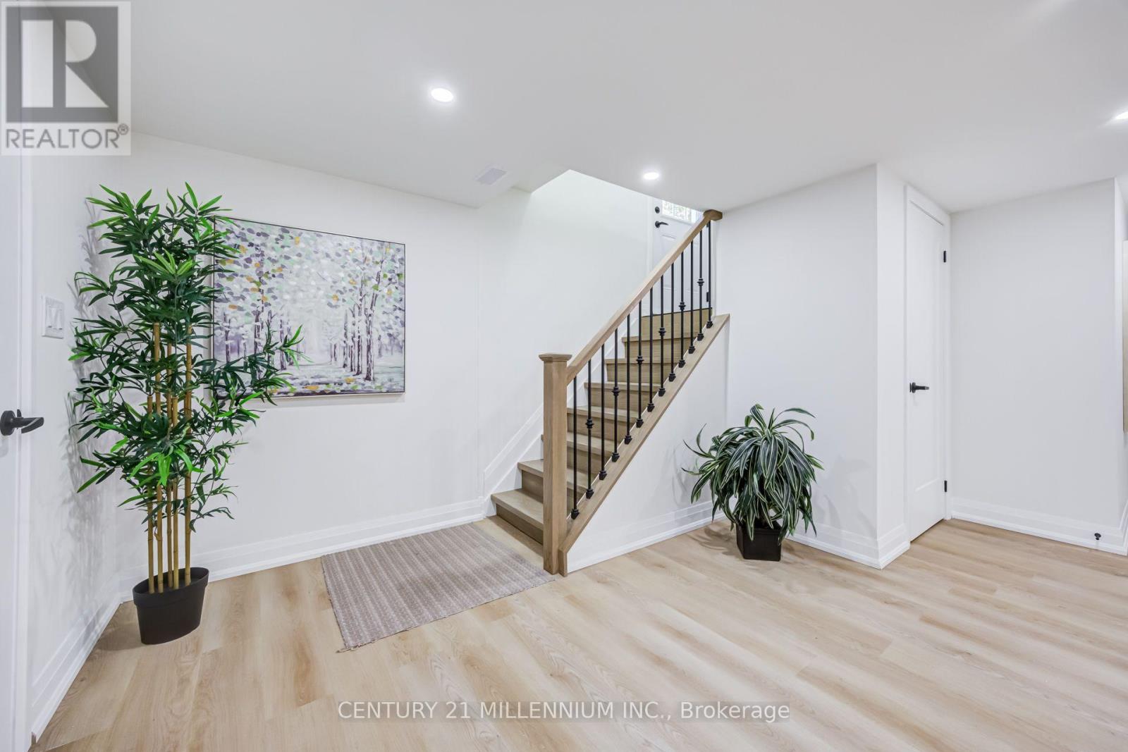 LOWER - 387 EAST 19TH STREET, Hamilton (Hill Park) — photo 5