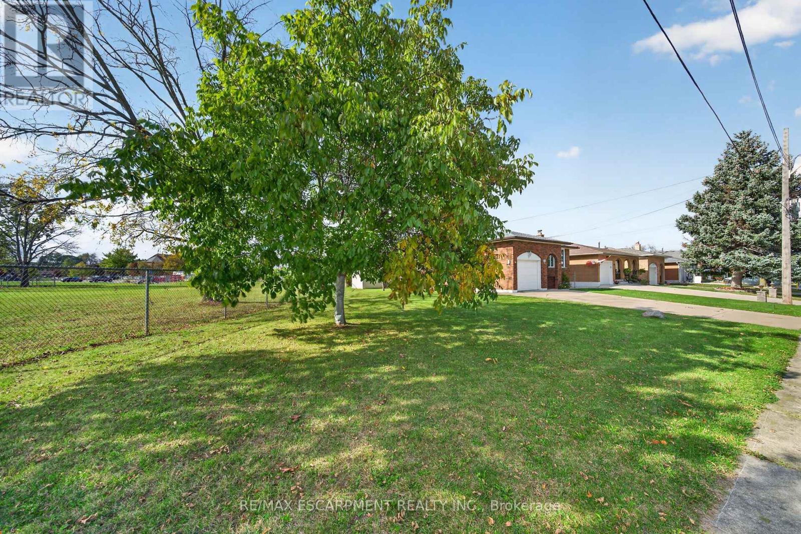 72 Teresa Street North, Hamilton, ON photo 41