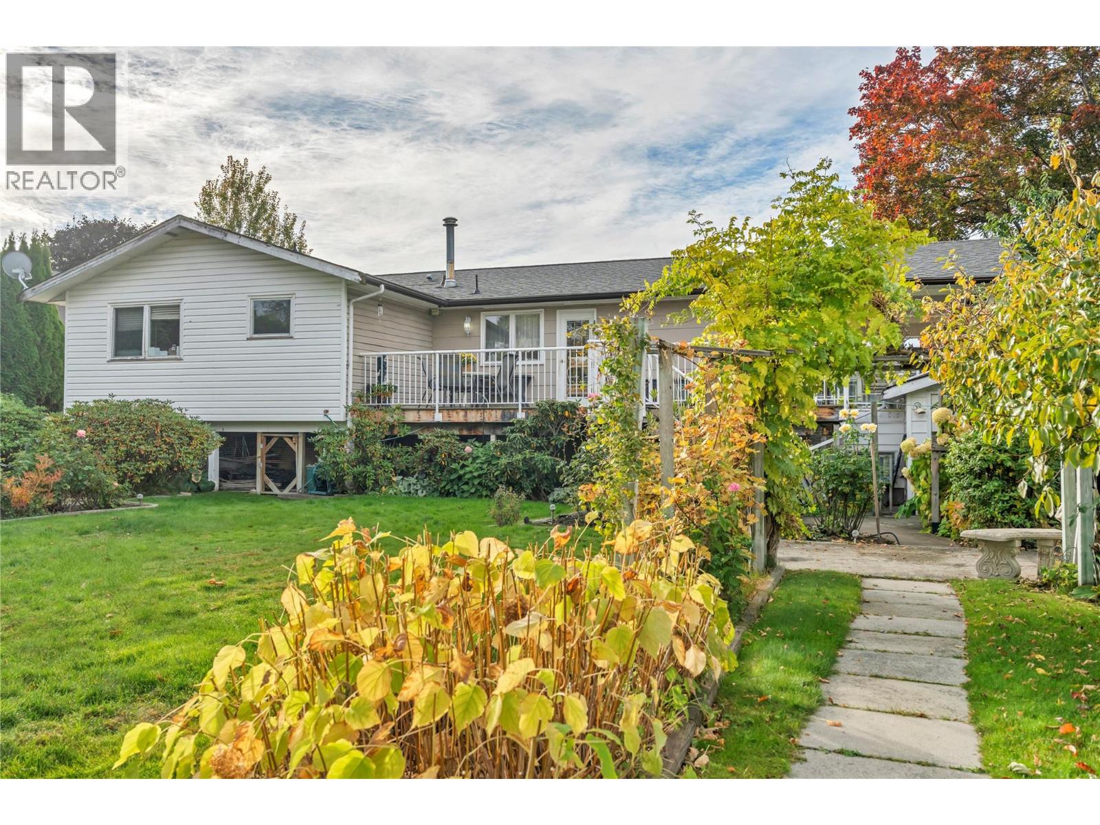 194 Acacia Crescent, Penticton - Image 1