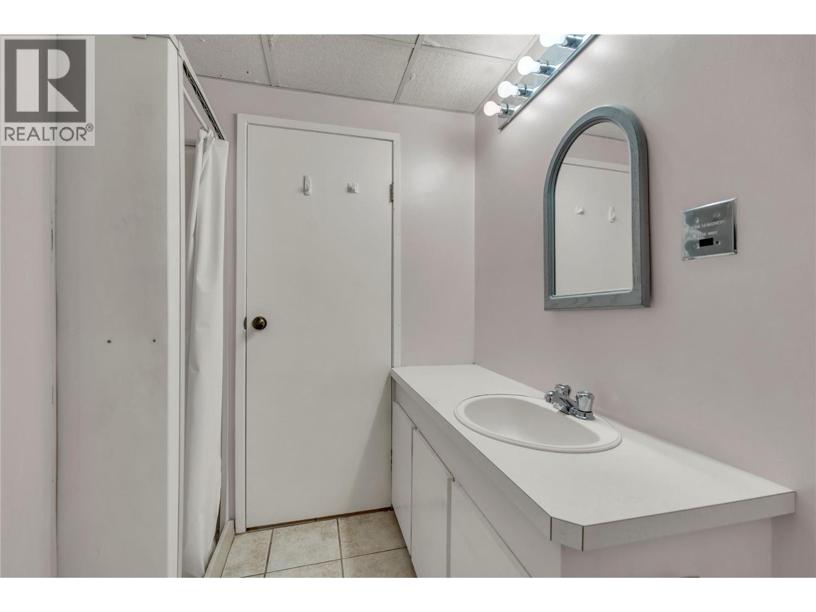194 Acacia Crescent, Penticton - Image 1